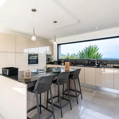 Lamas By Interhome *