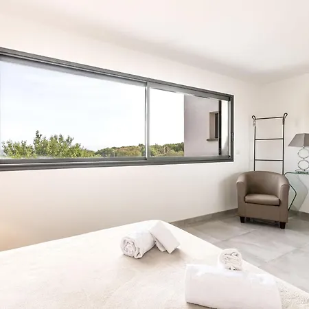 Lamas By Interhome