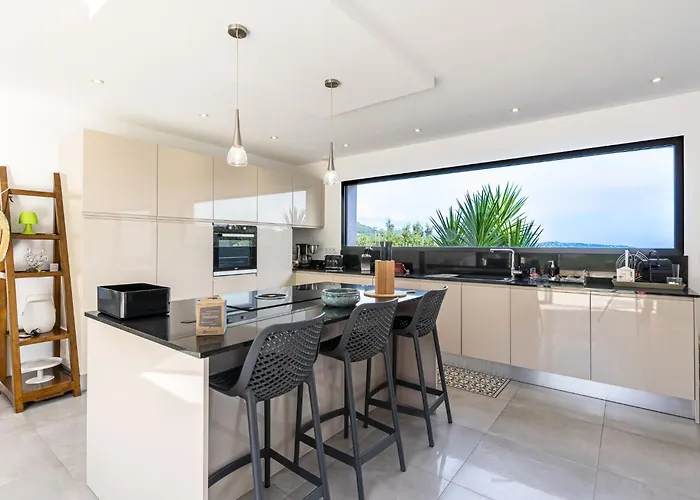 Lamas By Interhome *